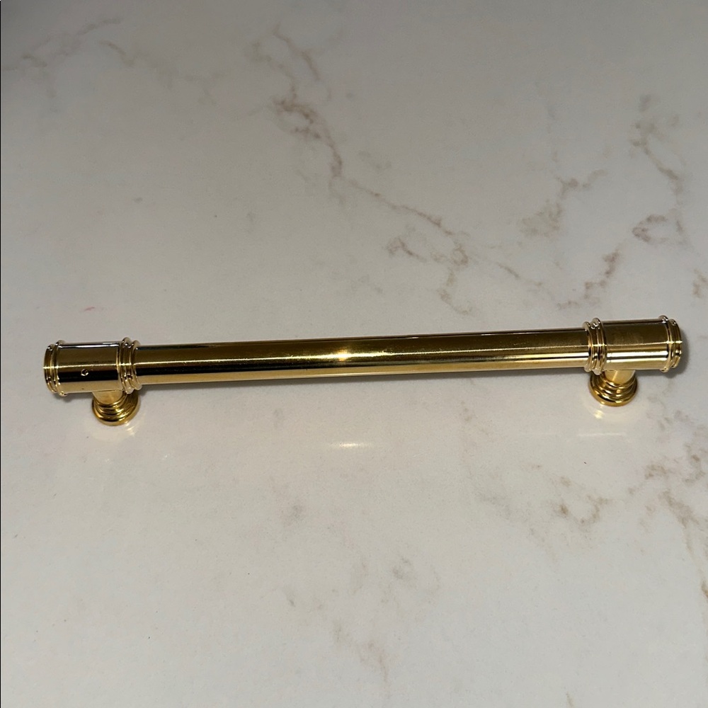Brand New - Assorted cabinet hardware - Picture 14 of 14